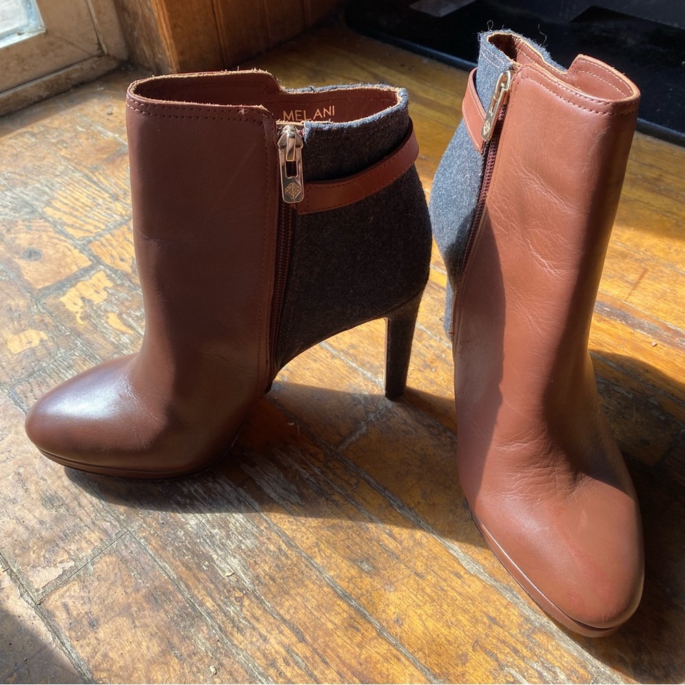 ๐HP๐ โ๏ธ Antonio Melani, Size 9M, Ankle Heel Booties - Picture 2 of 15